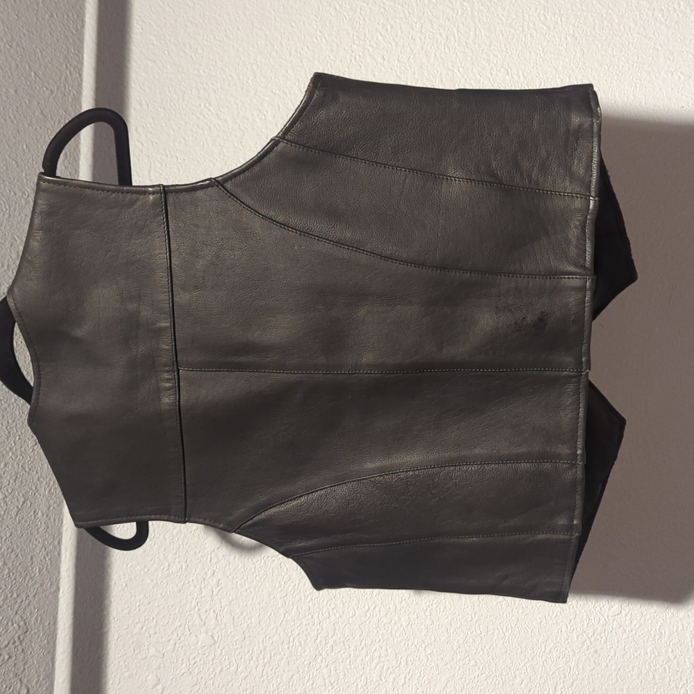 Leather Riding Vest - Picture 2 of 7